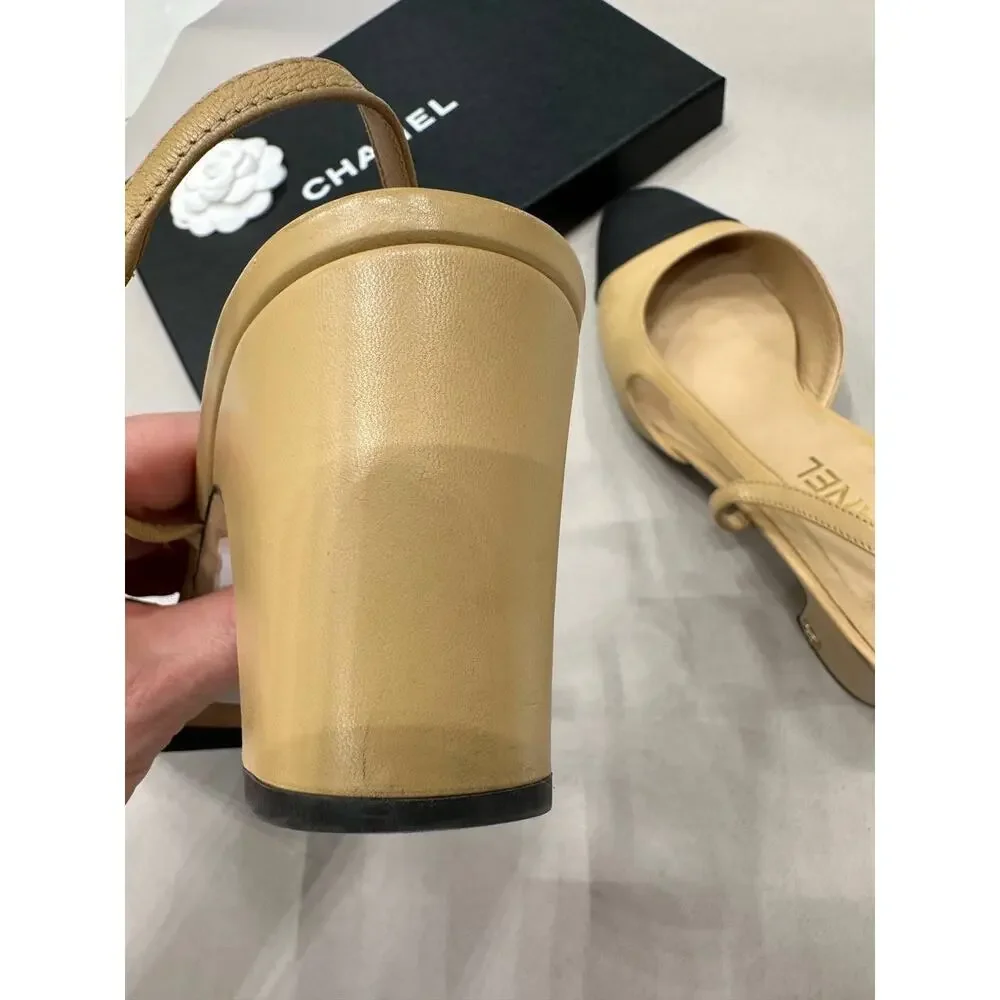 CHANEL Two-Tone Slingback Pumps - EU 42